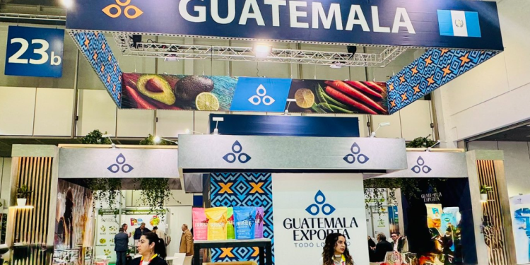 Guatemala inaugura pabellón en la feria Fruit Logística 2026, en Alemania