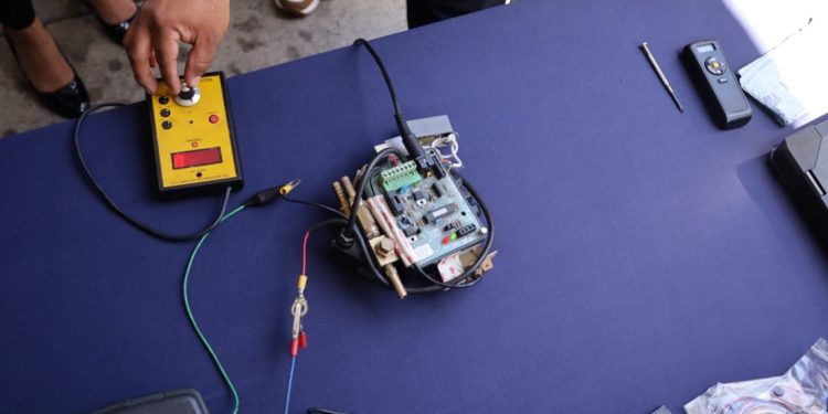 DGT monitorea índices de cumplimiento del sistema limitador de velocidad antes de la entrada en vigencia de las sanciones. / Foto: DGT.