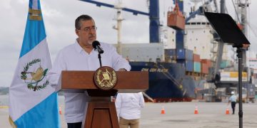 El presidente Bernardo Arévalo participó en actividades en Santo Tomás de Castilla, Izabal, donde se impulsan acciones como parte de la modernización de los puertos.