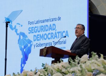 El presidente Bernardo Arévalo, durante su participación en el Foro Latinomericano de Seguridad Democrática y Gobernanza Territorial.
