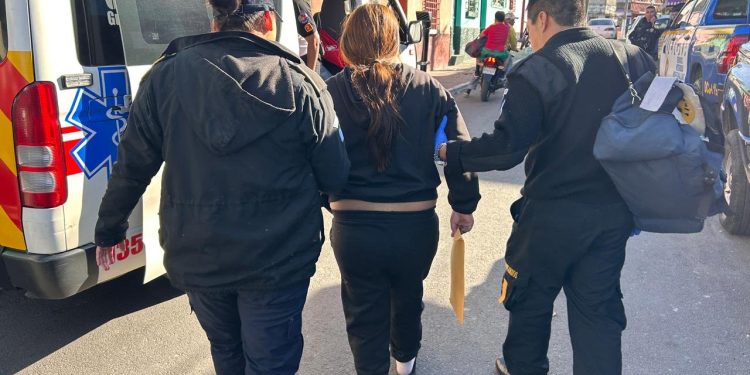 A una de las mujeres capturadas en el barrio El Gallito, zona 3 capitalina, es de nacionalidad mexicana y se le conoce con el alias de "la Chilanga".