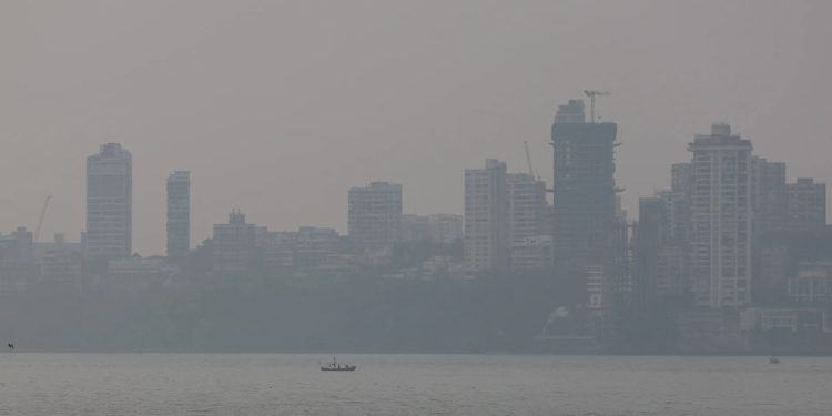 Estudio observacional relaciona la contaminación ambiental con aumento de riesgo de padecer de alzheimer.