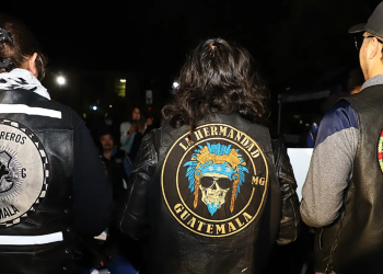 Provial juramentó a 112 hombres y mujeres como zorros guardianes, quienes culminaron satisfactoriamente un proceso de capacitación especializado en Seguridad Vial. / Foto: CIV.