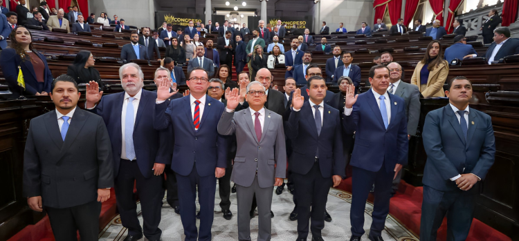 Juramentan a la Comisión de Postulación para la elección de fiscal y jefe del Ministerio Público