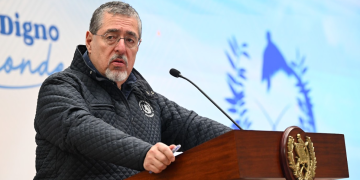 Presidente Bernardo Arévalo en La Ronda