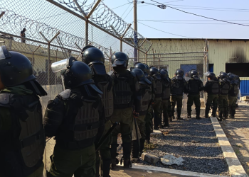 Ejercito da acompañamiento a las fuerzas de seguridad en requisa. / Foto: Ejército.