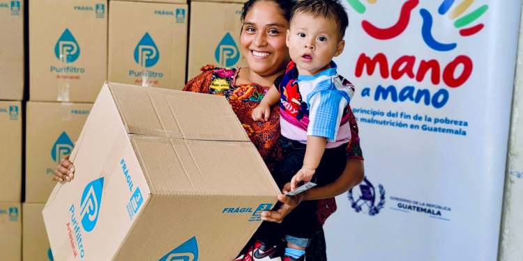 Mides entregó más de 57 mil filtros con Mano a Mano./Foto: Mides.