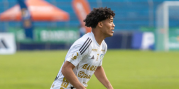 Comunicaciones sale de puestos de descenso en la tabla acumulada al derrotar a Marquense