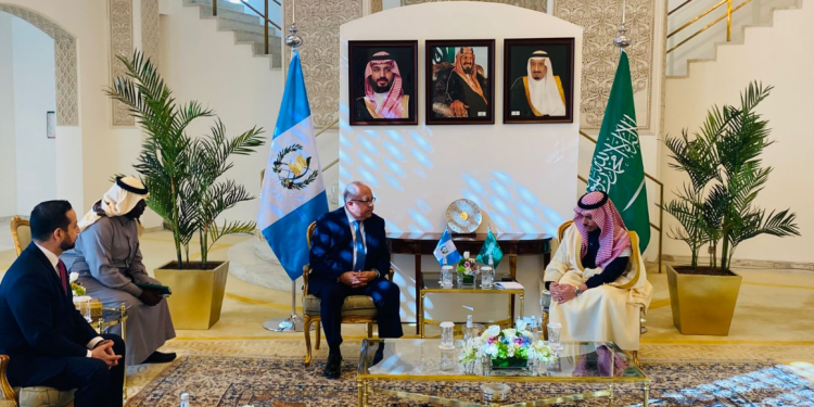 Guatemala y Arabia Saudita fortalecieron relaciones diplomáticas