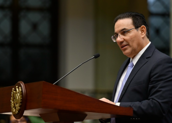 Ministro de Gobernación, Marco Antonio Villeda en la ronda. / Foto: Alvaro Interiano