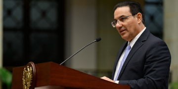 Ministro de Gobernación, Marco Antonio Villeda en la ronda. / Foto: Alvaro Interiano