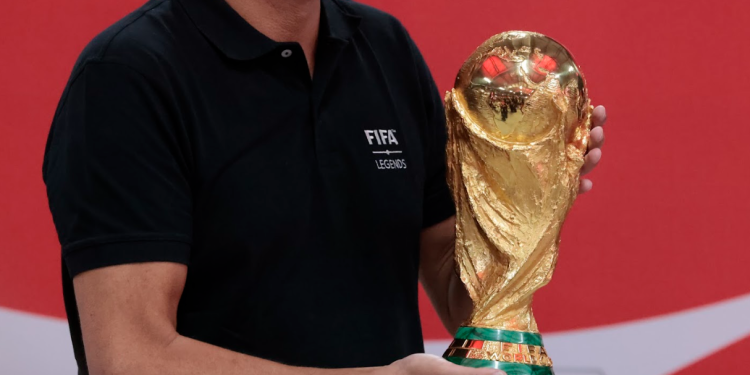 Guatemala abre sus brazos al futbol y recibe la Copa del Mundo