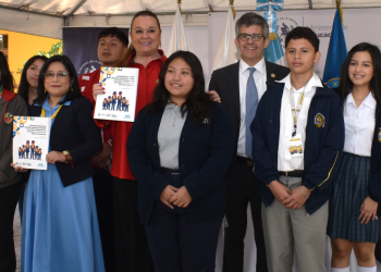 Ejecutivo presenta Estrategia Nacional de Abordaje Integral del Suicidio en la niñez y adolescencia