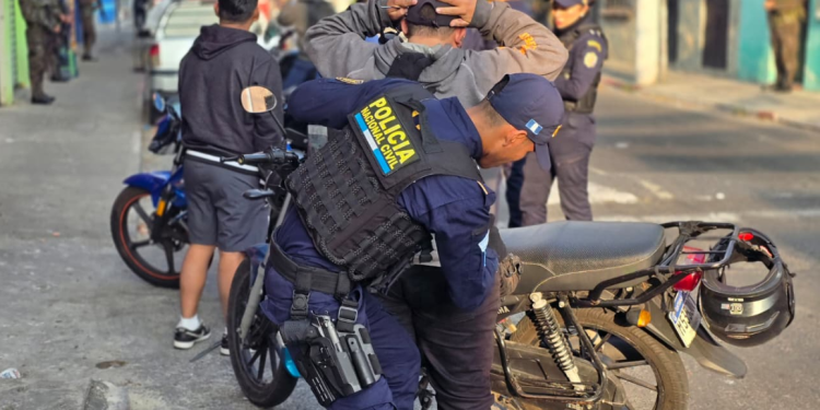 Plan Centinela refuerza la seguridad con operativos simultáneos en el área metropolitana