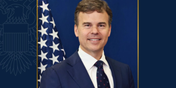 Encargado de Negocios de EE. UU. se refiere al proceso de elección para magistrados del TSE. (Foto: Embajada de los Estados Unidos)