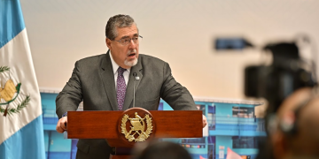 Presidente Bernardo Arévalo en la Ronda.