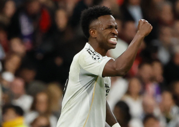 Vinícius Jr. manda al Real Madrid a los octavos de final de la Champions League