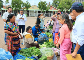 Ferias del Agricultor en el interior del país. / Foto: MAGA