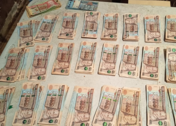 Operativo contra el narcomenudeo deja como resultado más de 28 mil quetzales decomisados. (Foto: PNC)
