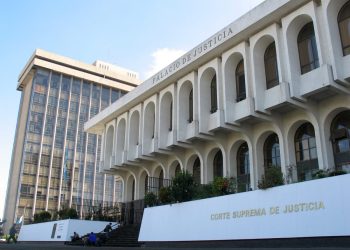 CSJ recibió expedientes de 39 candidatos a magistrados de la CC. (Foto: archivo)