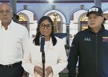 La presidenta encargada de Venezuela, junto a otros funcionarios, expuso que debe haber respeto en las relaciones con EE. UU.