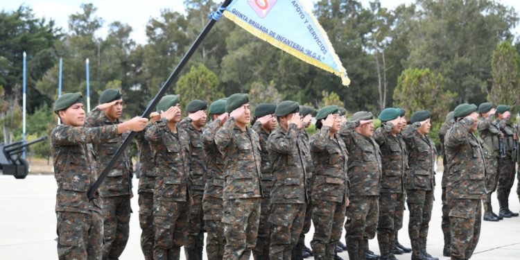 Conmemoran 175 aniversario de la Batalla de La Arada y el Día de las Fuerzas de Tierra en Huehuetenango