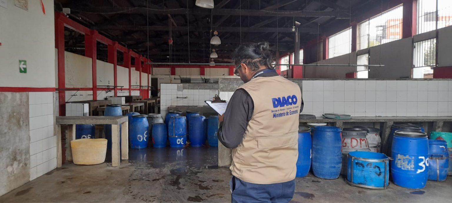 Diaco supervisa precios y abastecimiento de carne de res