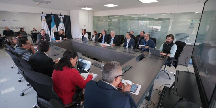 Mineco da continuidad al diálogo técnico con agroexportadores no beneficiados con arancel cero