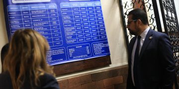 Ministerio de Educación junto a la Diaco iniciaron el Plan Educa 2026 para evitar cobros indebidos. (Foto: Mineduc)