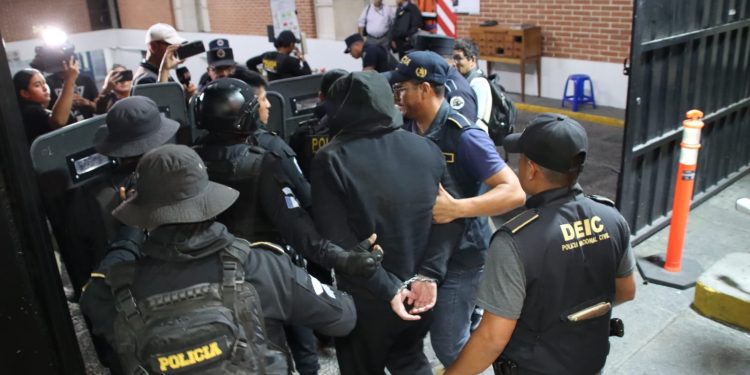 PNC captura a presunto implicado en desfalco millonario al CHN. (Foto: PNC)