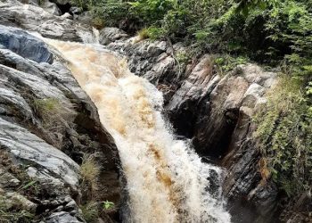 La Hidroeléctrica Pasabién se localiza en Río Hondo, Zacapa.