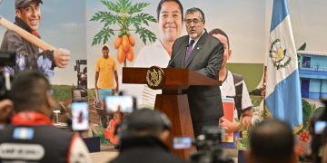 El presidente Arévalo se refirió a la elección de magistrados del TSE. Foto: Álvaro Interiano