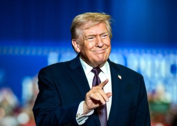 aseguró que Cuba está en serios problemas y que Estados Unidos podría hacer algo muy positivo para ese país.