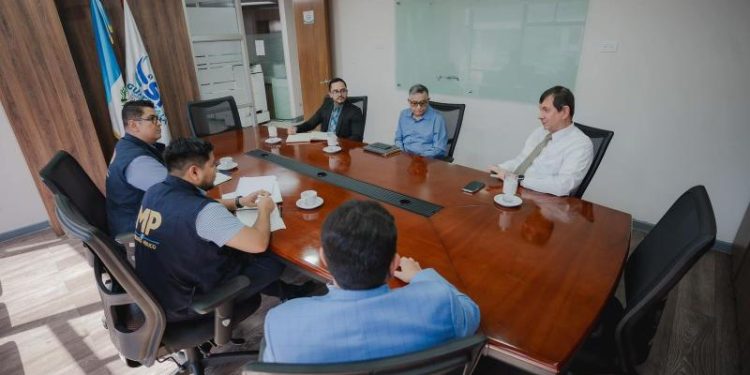 La Superintendencia de Telecomunicaciones (SIT) invita pa ser parte de la reducción de la brecha digital en el país.