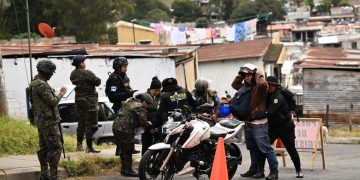 Operativos conjuntos en zona 18 como parte del estado de sitio. / Foto: Byron de la Cruz.