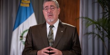 Presidente Bernardo Arévalo se pronuncia sobre la incautación de 4.9 toneladas de cocaína. / Foto: Álvaro Interiano.