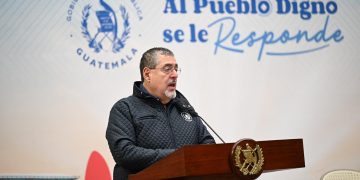 El presidente Arévalo lamentó la exclusión de los profesionales de ciencias afines de la elección en el CANG.