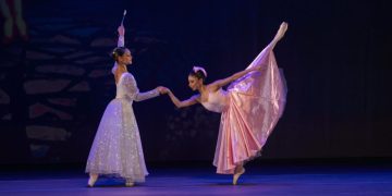 Ballet Christa Mertins ofrece temporada escolar con La Cenicienta./Foto: MCD.