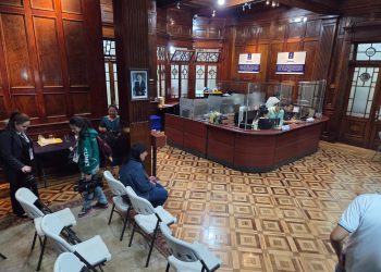 Reciben expedientes para un magistrado titular y un suplente de la Corte de Constitucionalidad. / Foto: Secretaría Privada de la Presidencia.