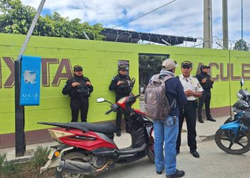 PNC refuerza seguridad en centros educativos de Huehuetenango