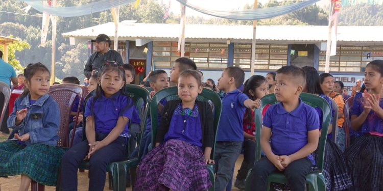 Compromiso para seguir fortaleciendo el acceso a la educación en Baja Verapaz