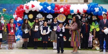 Compromiso con el fortalecimiento de la educación en Quetzaltenango