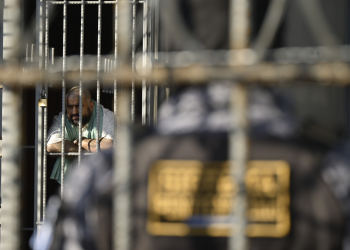 Trasladan a nueva área y fortalecen aislamiento de el “Lobo” en Renovación I