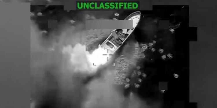Estados Unidos ataca nuevamente embarcaciones en el Pacífico. / Foto: @southcom, EFE.
