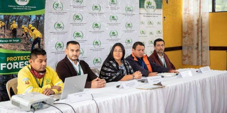 Lanzamiento de la campaña nacional de prevención de incendios forestales en Alta Verapaz