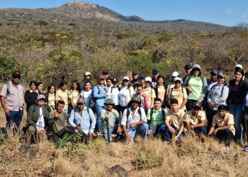 Jutiapa reafirma compromiso ambiental con histórica caminata en el cerro Las Víboras, Atescatempa
