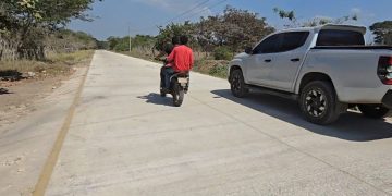 Mejoramiento de camino rural fortalece la conectividad en Parcelamiento El Rosario, Champerico
