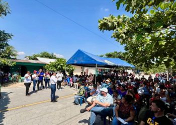 Inauguran proyecto de pavimentación en aldea Pinula de Tiquisate, Escuintla