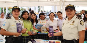 PNC promueve derechos de la niñez y prevención de violencia en Escuintla