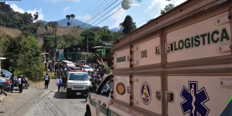 Salud informa que hospitales nacionales brindan atención a heridos en accidente Amatitlán